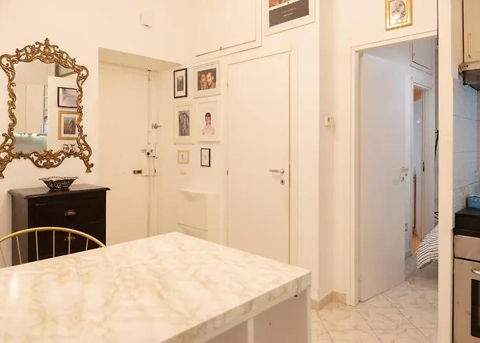 Vita Nova House 3 camere 3 bagni perfetta per famiglie e gruppi a due passi da Termini